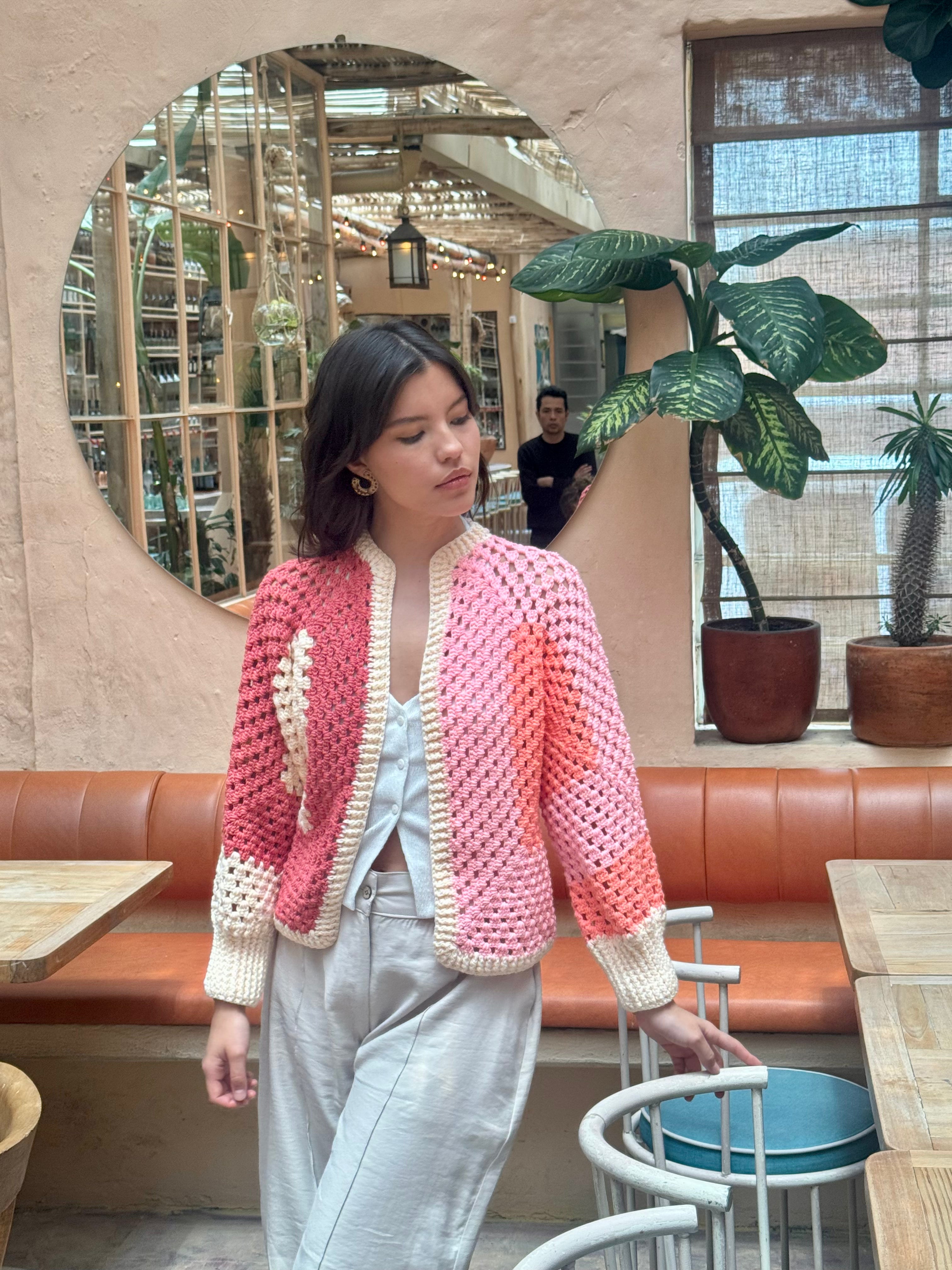 Cárdigan Rose Tejido a Mano