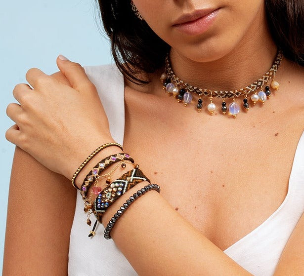 Pulsera Gold Power. Color Black